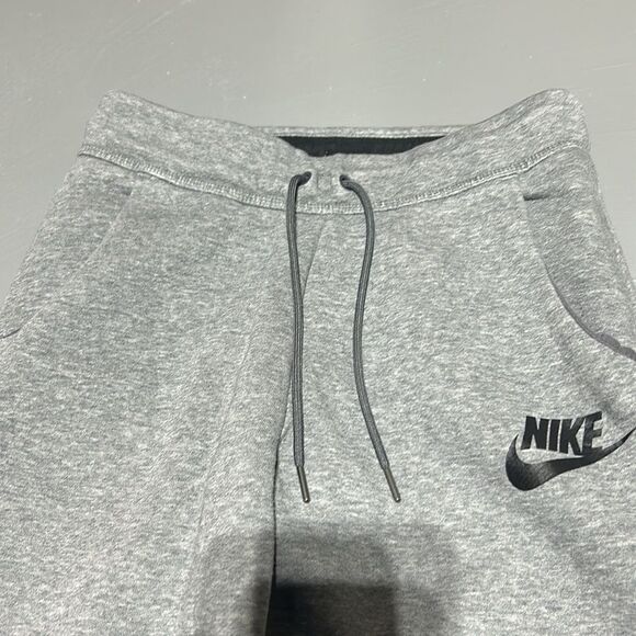 Nike Jogger Sweatpants - Picture 5 of 15